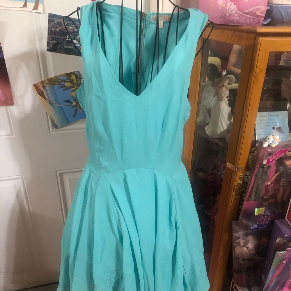 Beautiful more mint green dress 👗